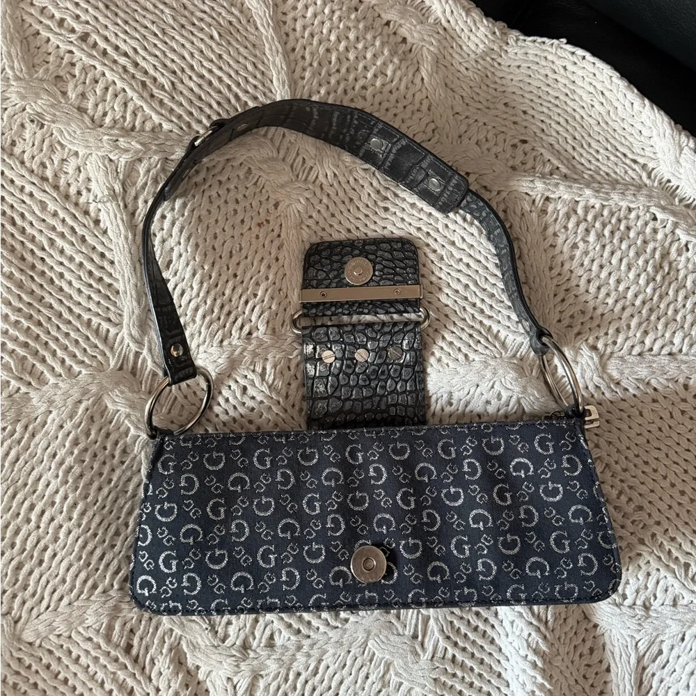 Guess vintage Inspired Black Shoulder Bag with Croc-Texture Accent - Picture 5 of 8